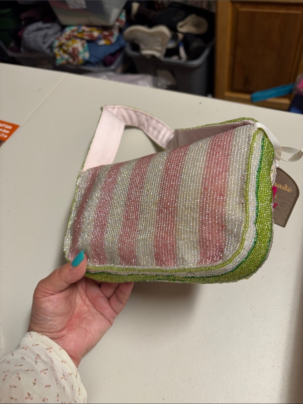 Handmade in India Beaded Pink Tulip Shoulder Bag - Picture 11 of 14